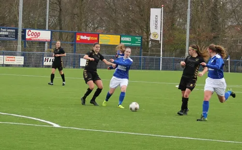 woezik vrouwen 1 04