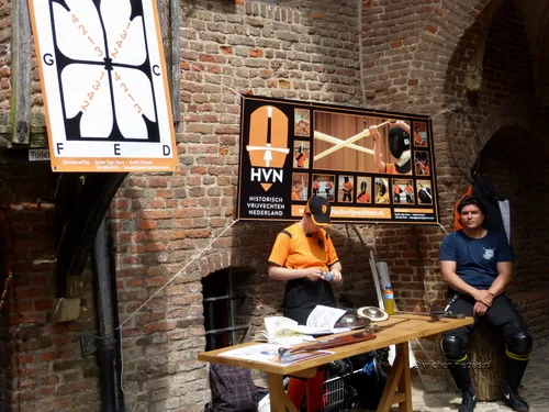 zwaardvechten kasteel hernen 17