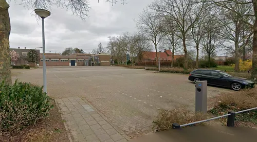 Het parkeerterrein achter Verploegen. Foto: Google Maps