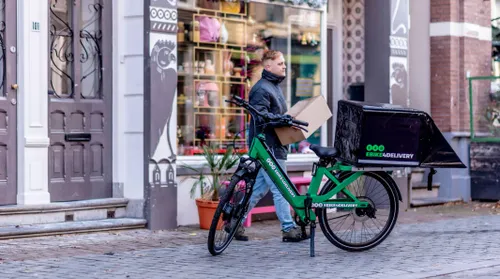 67582618c8d9b6e2a3b2a076_241205_CycleMobility_ebike4delivery_3_120 1
