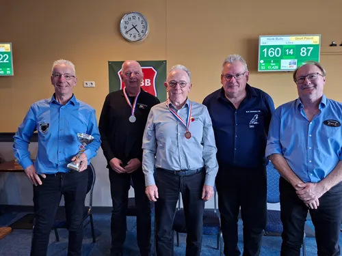 v.l.n.r. Winnaar Mark Robben; 2de. André Korsten; 3de. Henk Bulte; 4de. Geurt Pesch en 5de André Gras.