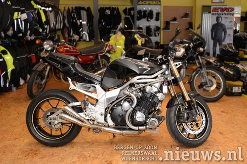 20171104 oss cbx1000 001