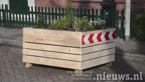 20171127 oss bloembakken 000