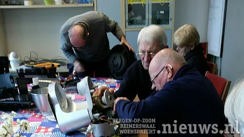 20171128 woe reparatoecafe 002