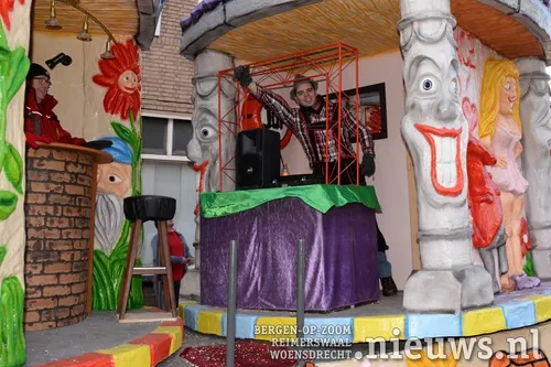 20180213 oss optocht 016 bordermaker