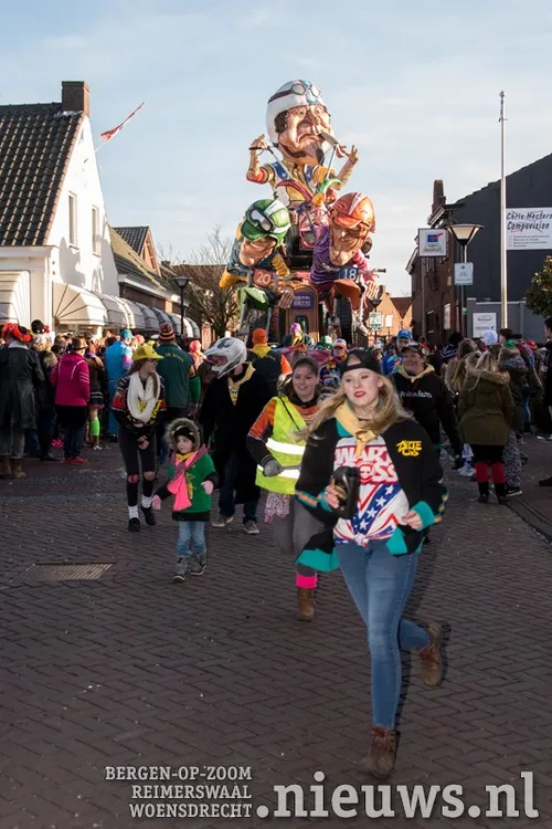 20180213 oss optocht 037 bordermaker