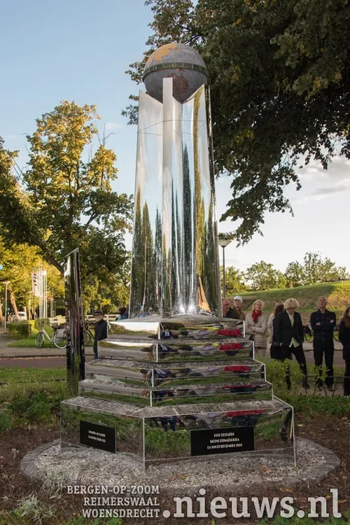 20180907 boz reflex monument 007