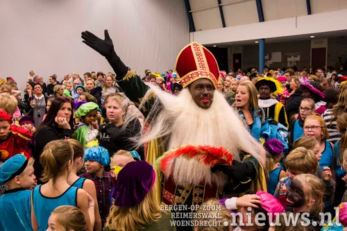 20181119 oss intocht 009