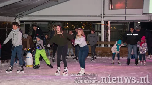 20181214 hoo schaatsen dorpsplatform 008