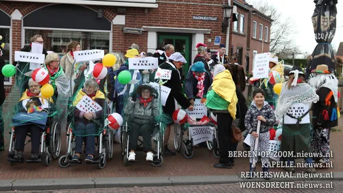 20190304 woe optocht 100