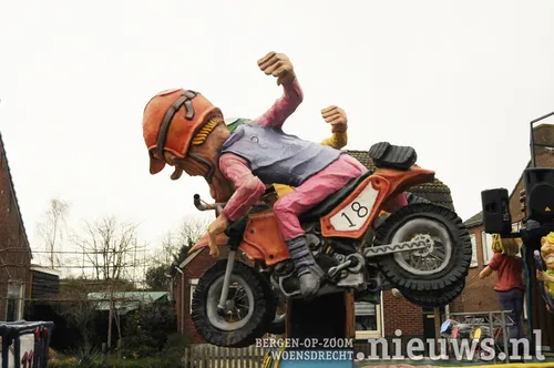 20200225 ostrecht optocht 063