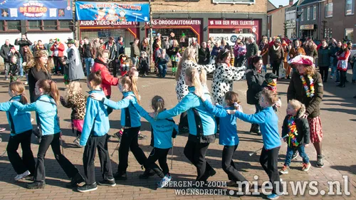 20220226 oss intocht 006