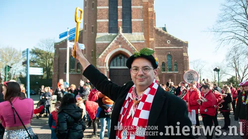 20220226 oss intocht 033