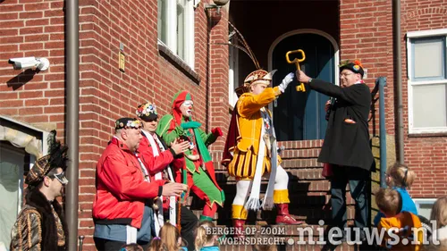 20220226 oss intocht 037