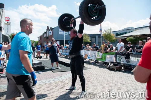 20230702 jkr oss sterkste man bw 006