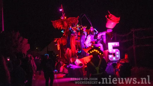 20240413 jkr huij lichtstoet 016