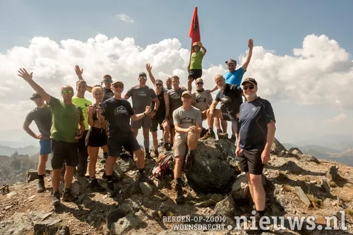 chrisbonis kosovo dsc4270 02