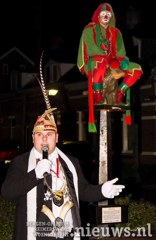 prins zjim i en nar luukske foto door christ mous