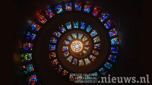 stained glass 1181864 340