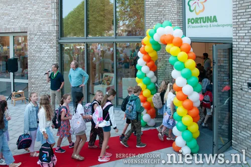 Per klas gingen ze naar binnen<br>