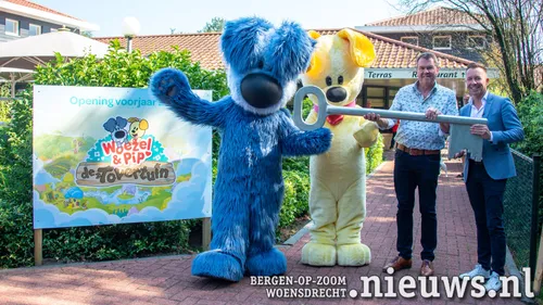 Woezel &amp; Pip ontvangen de sleutel van het park