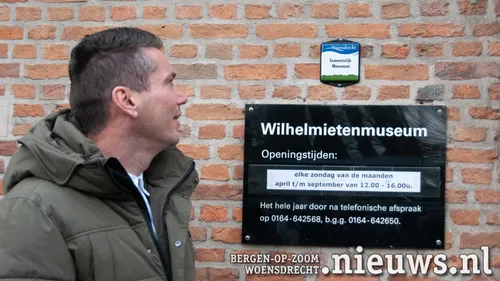 Het poortgebouw als officieel gemeentelijk monument<br>