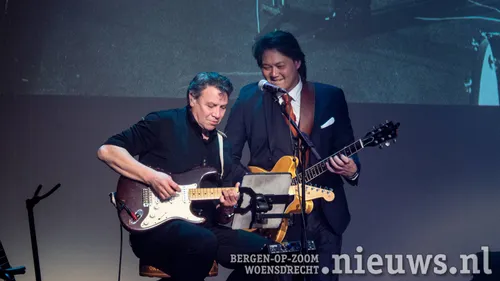 Het instrumentaal (gitaar) nummer 'Ajoen Ajoen'