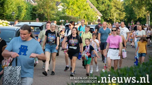 veel al voorzien van chocolade medailles en zakken snoep ...