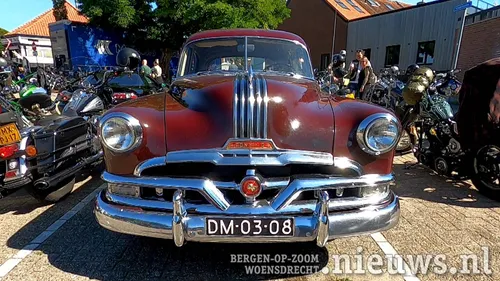 Een mooie oude Pontiac