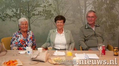 De oudste bewoners in de wijk, 85, 80 en 81 jaar jong