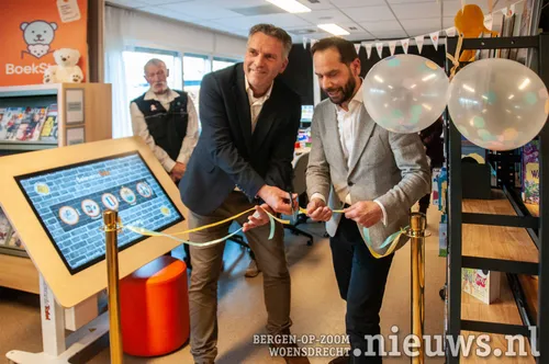 De bibliotheek is geopend !
