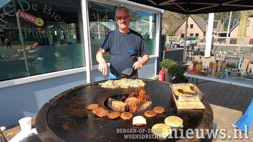 Heerlijke verse hamburgers, cheeseburgers en meer lekkers