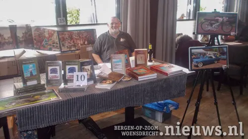 Sonn Franken presenteerde zijn boeken bij&nbsp;Boove &amp; Beneeje