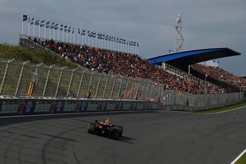 yuki-tsunoda-red-bull-racing-gp-nederland-2025-vrijdag
