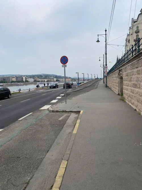 Het draaipunt na een technische strook, waarmee de Donau wordt bereikt