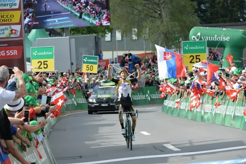 Tolhoek wins a stage at the Tour of Switzerland (2019)