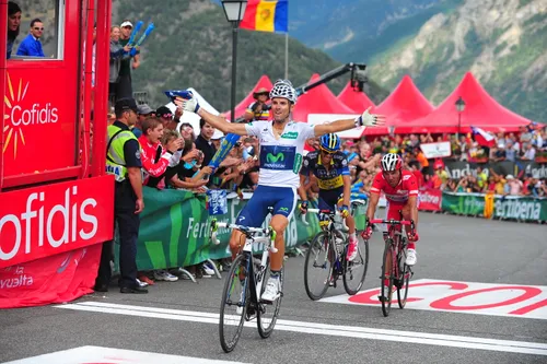 <i>Valverde pummels over his Spanish opponents in Andorra in the final steep meters</i>.