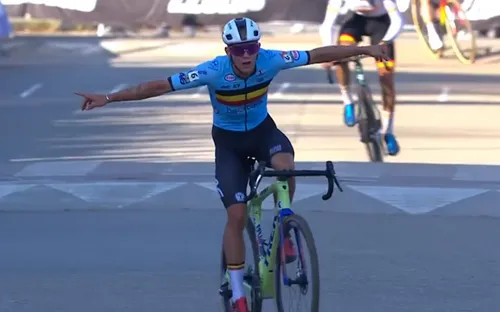 Thibau Nys became European cyclo-cross champion in Pontevedra.