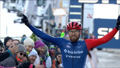 Joris Nieuwenhuis last season