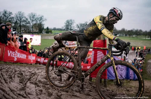 wout-van-aert-veldrijden-cross-16-677ac7d11e232