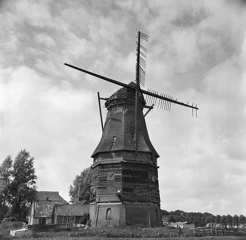 korenmolen penningas molen in desolate toestand joure 20121133 rce wa korpershoek