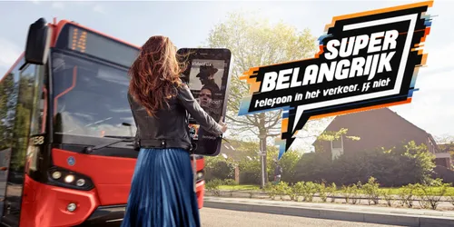 telefoon in verkeer 2