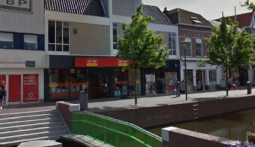 De huidige winkels op de Gedempte Gracht.