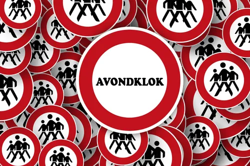 ban 4950426 1920 avondklok pixabay