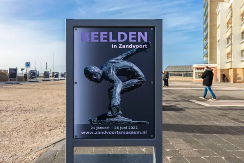 beelden in zandvoort bord