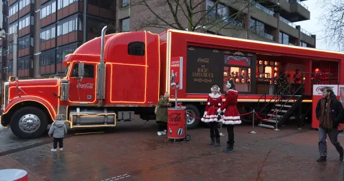 cola santa truck 07