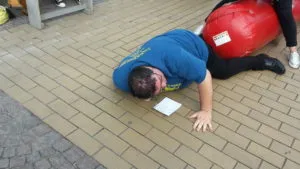 de val van ron brouwer bij rabbel jaap koper 300x169