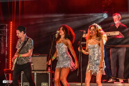 donnas backingvocals2 1