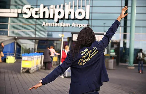 schiphol unicef banner