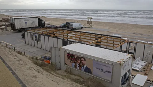 wim meijer fotografie strandpaviljoens in aanbouw 2 5i5a0073 1024x586 1024x586